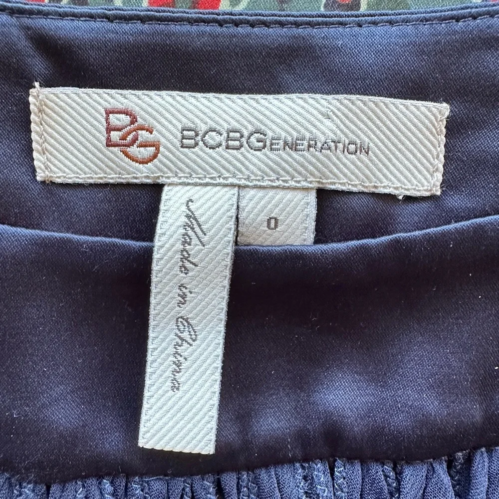 BCBGeneration Women’s Patterned Shift Dress - Picture 3 of 5